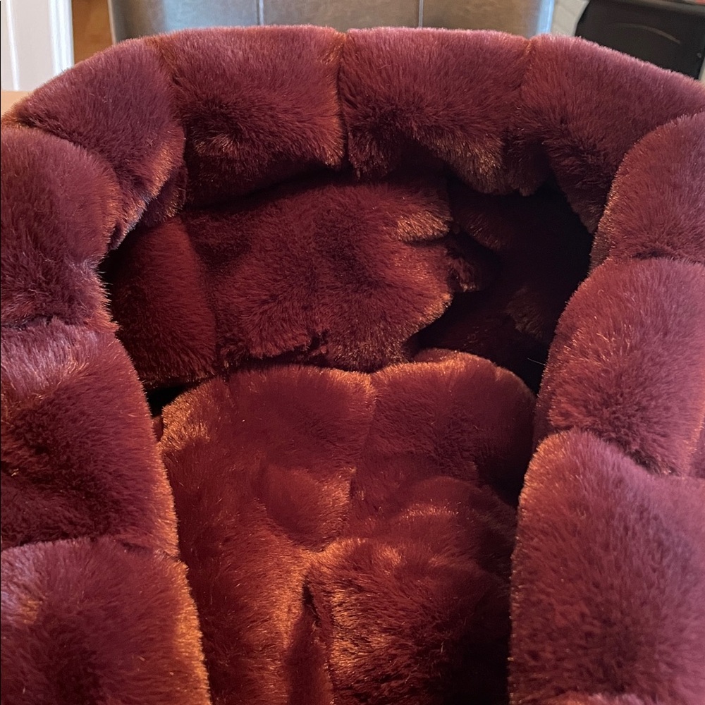 Liz Claiborne Faux Fur Hooded Coat – Plum – Size L – Excellent Condition.